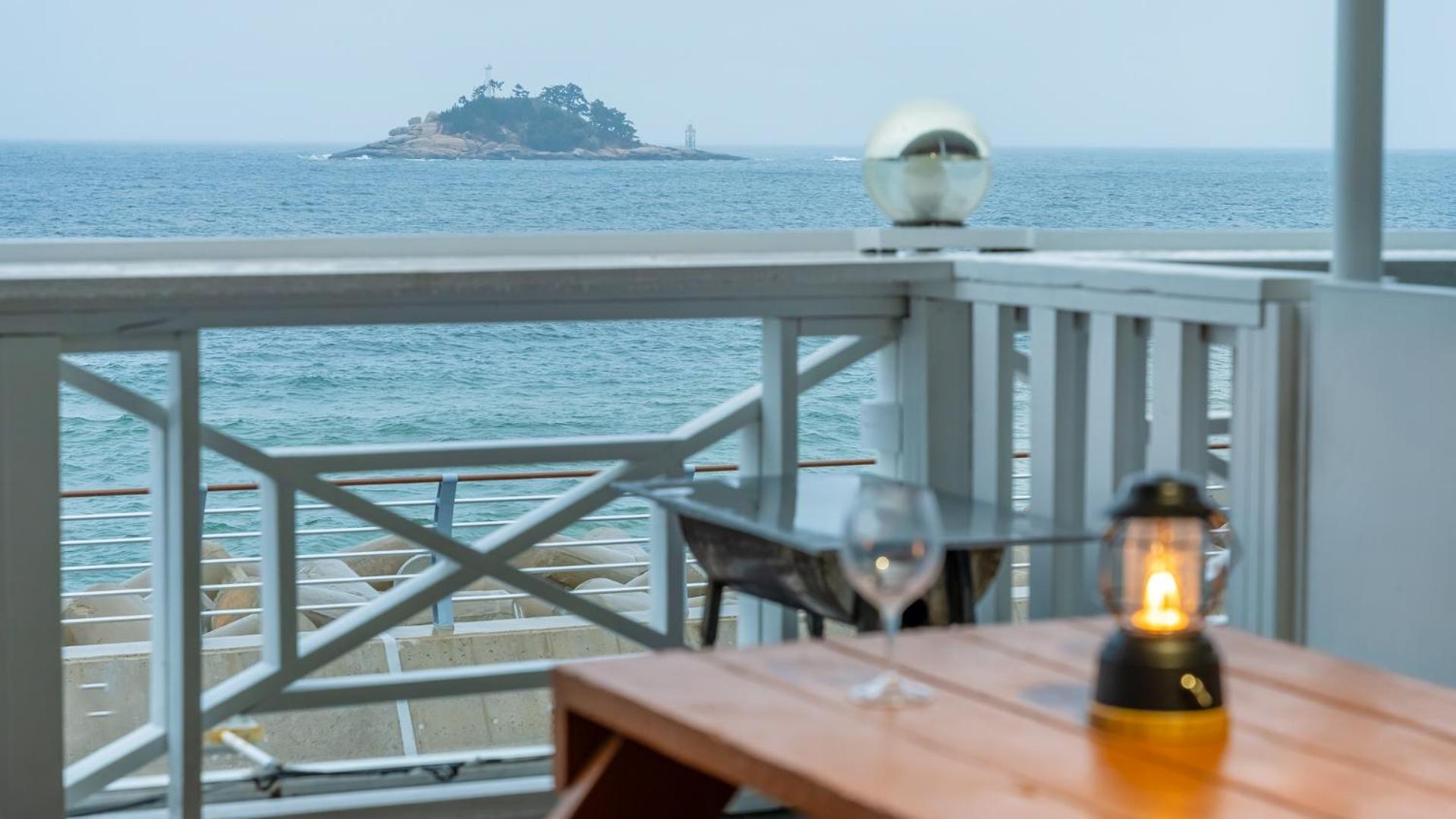 Sokcho The View Pension Rum bild